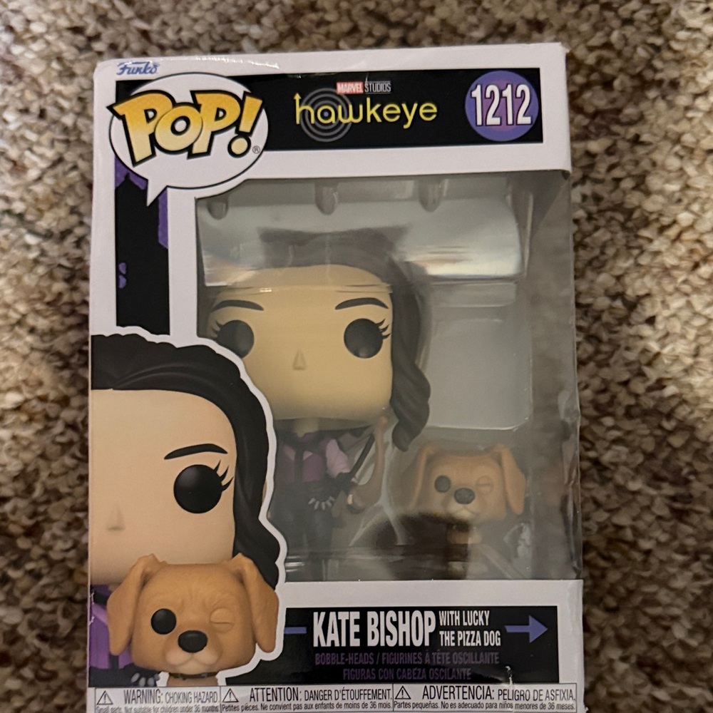 Funko Pop! Hawkeye Kate Bishop with Dog - Purple and Tan 1212